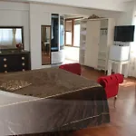Hotel Athena