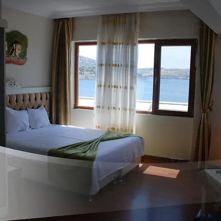 Otel Athena *
