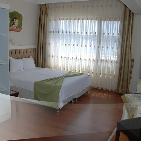 Otel Athena *